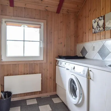 6 Bedroom Beautiful In Blåvand